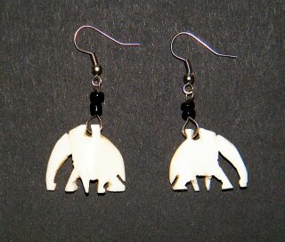 Elefant weiß:  Länge 5 cm, Länge Figur 2 cm, Breite 2,5 cm (ausverkauft)